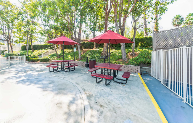 A BBQ and Picnic area at Meadow Creek Apartments in San Marcos, CA