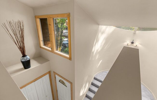 2Bd/2Ba Kirkland Condo