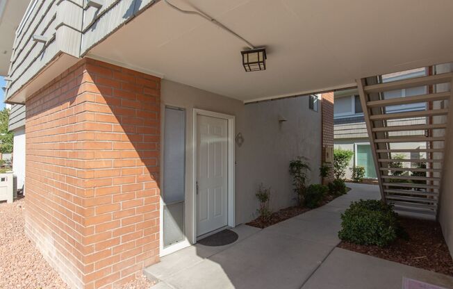 1 bedroom unity in luxury guard gated community near the Strip