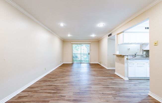 2 beds, 1 bath, $1,595, Unit # 151