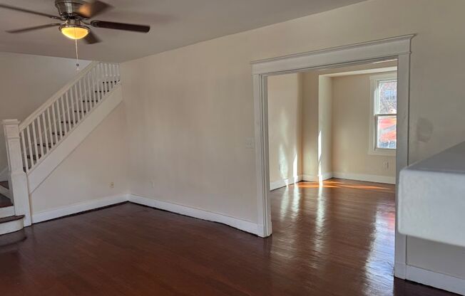 3 beds, 1 bath, $2,395, Unit 5714A Beacon Street