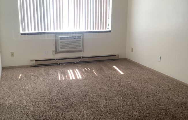 2 beds, 1 bath, 750 sqft, $750, Unit 3