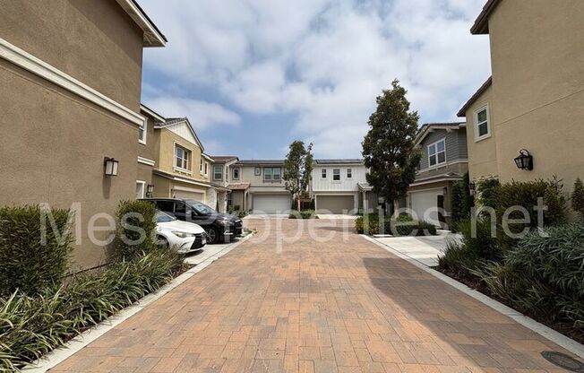 3647 E BRIGHT PASEO
