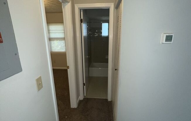 2 beds, 1 bath, $650, Unit C8