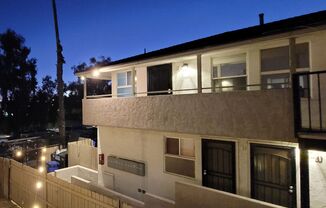 LARGE APARTMENT - END UNIT - PETS OK - $99 DEPOSIT