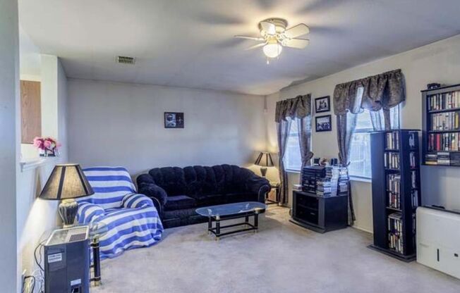 3 beds, 2 baths, $2,200