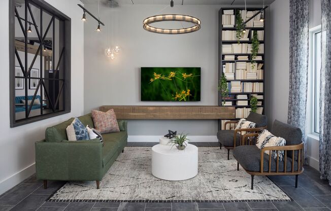 1 bed, 1 bath, 723 sqft, $1,625, Unit 608
