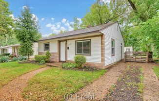 10231 Troy 2 bed/1 bath Ranch with updated kitchen and great backyard located in Oak Park