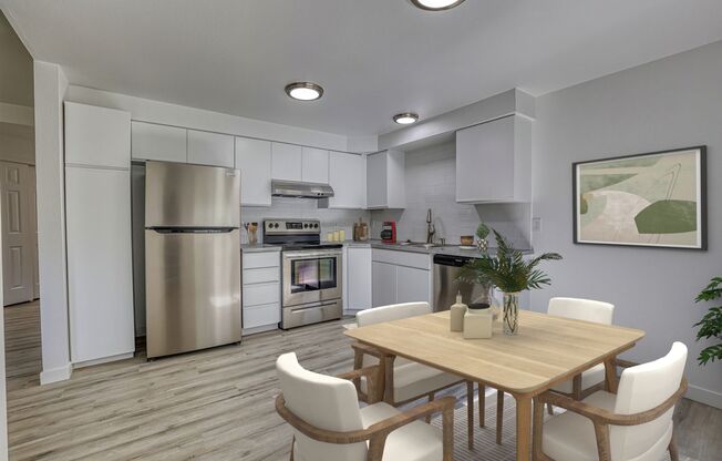 2 beds, 1 bath, 960 sqft, $1,525, Unit 7571-101