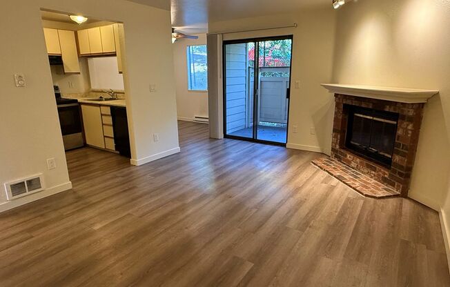 1 bed, 1 bath, 650 sqft, $1,500, Unit A102