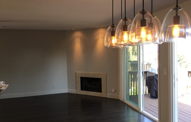 Stunning Panoramic Views in Fashion Valley!