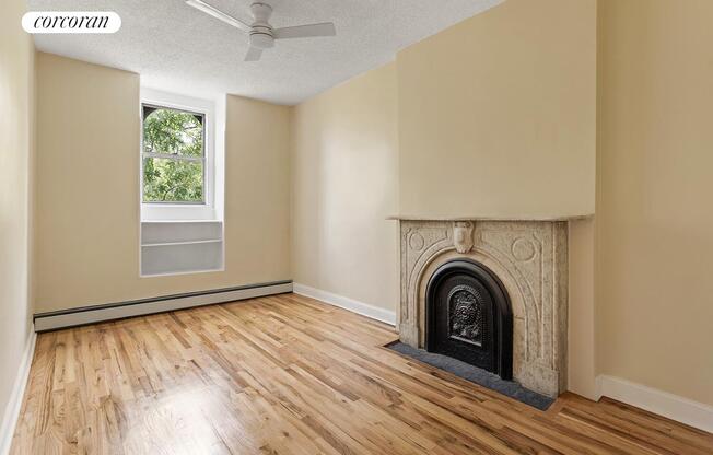 172 LAFAYETTE AVE