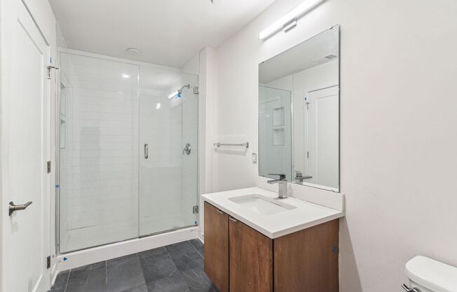 2 beds, 2 baths, 915 sqft, $2,300, Unit 416