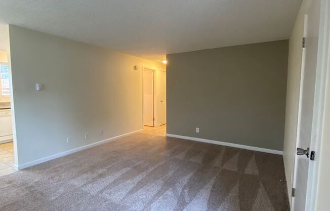 2 beds, 1 bath, 900 sqft, $1,950, Unit 1720-A1