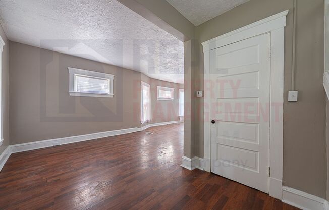 3643 W 39 ST