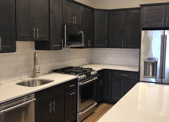 170 W BROADWAY