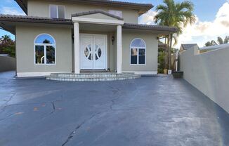 743 Ahukini St