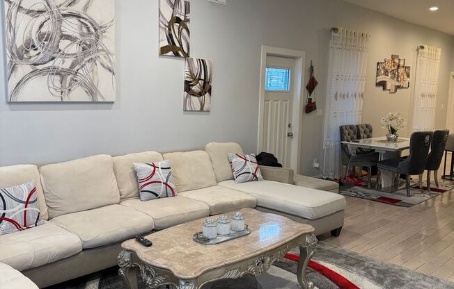 Move-In Ready 4BR Home in the Heart of Port Richmond!