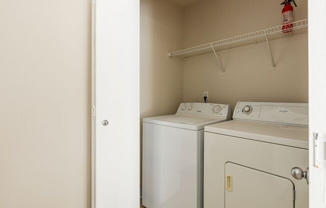 2 beds, 2 baths, 1,004 sqft, $1,625, Unit D34