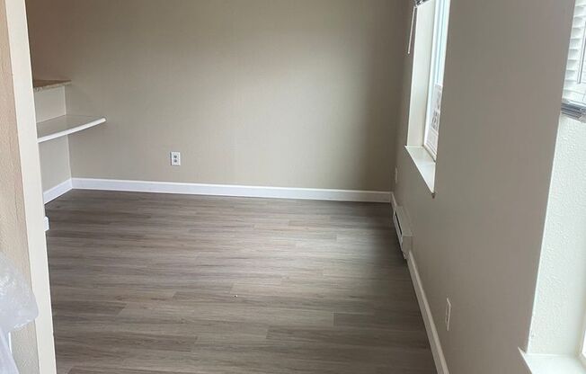 Studio, 1 bath, 441 sqft, $1,395, Unit 227