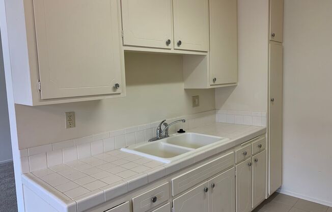 519 Valencia Properties