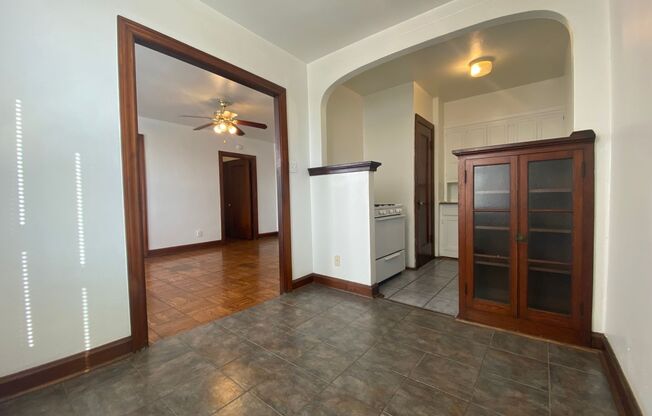 Studio, 1 bath, 400 sqft, $825, Unit 218