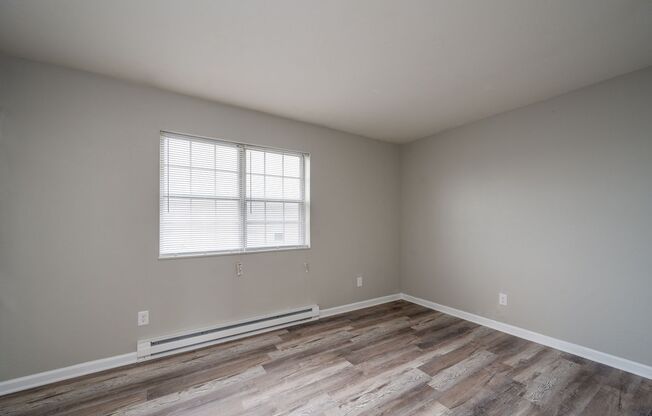 2 beds, 1 bath, 850 sqft, $1,295, Unit Unit 88