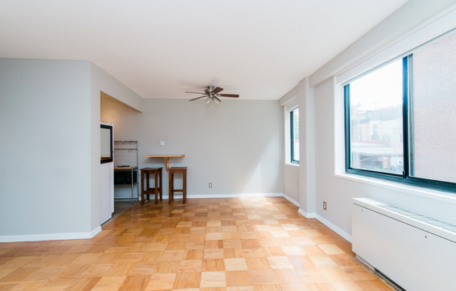 1601 18th St. NW  Unit 205