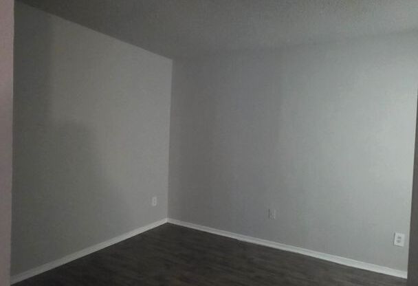 Studio, 1 bath, 424 sqft, $899, Unit 0819