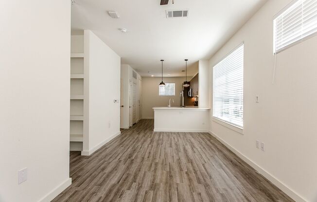 Studio, 1 bath, 645 sqft, $1,579, Unit 1420-2
