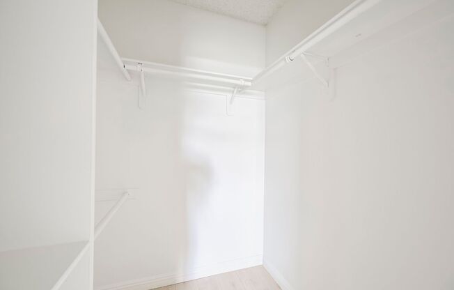 2 beds, 2 baths, $1,200