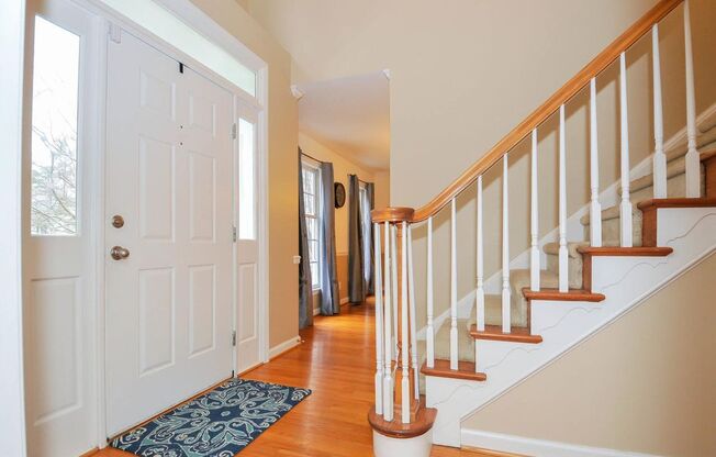 Beautiful 4 Bedroom with Fenced yard! 15 Mins to Duke & Downtown!