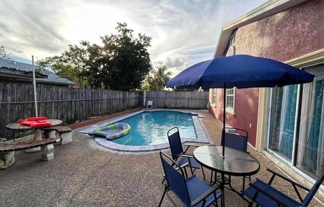 3 beds, 2 baths, $3,350