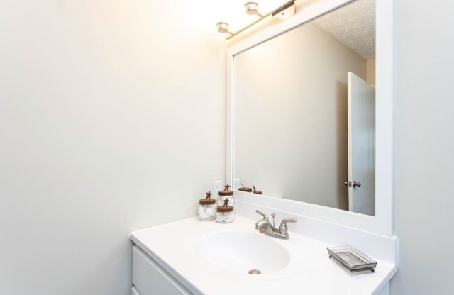 Whether you’re starting your day or winding down, our thoughtfully designed bathrooms offer the perfect mix of comfort and convenience.