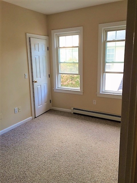 2 beds, 1 bath, 1,300 sqft, $2,200, Unit 2