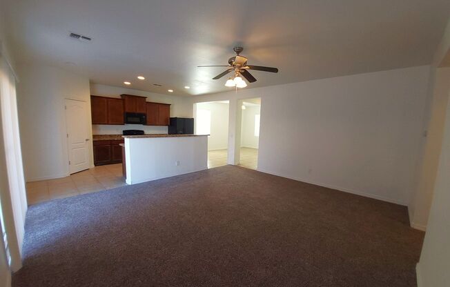 Spacious home in Maricopa