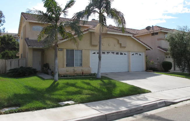 Cozy Three-Bedroom Home Nestled In Jurupa Hills!