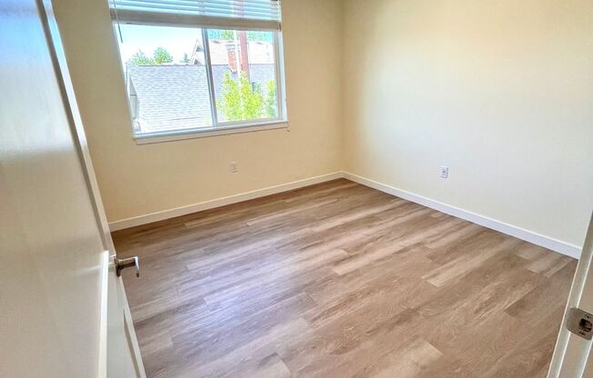 2 beds, 1 bath, $1,910, Unit A209