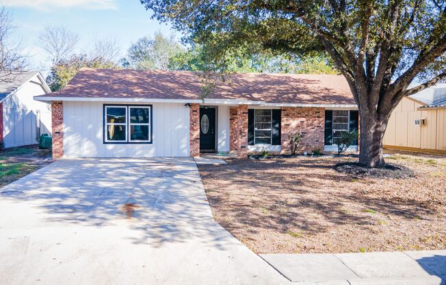 Updated 4 Bed / 2 Bath Home in Northwest San Antonio