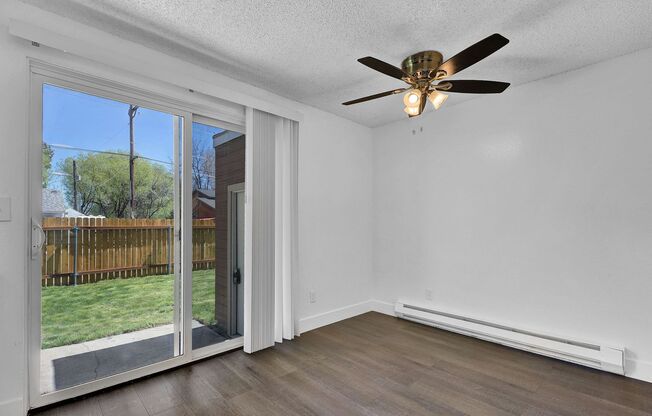 3 beds, 1.5 baths, 1,200 sqft, $1,750, Unit 5454-3