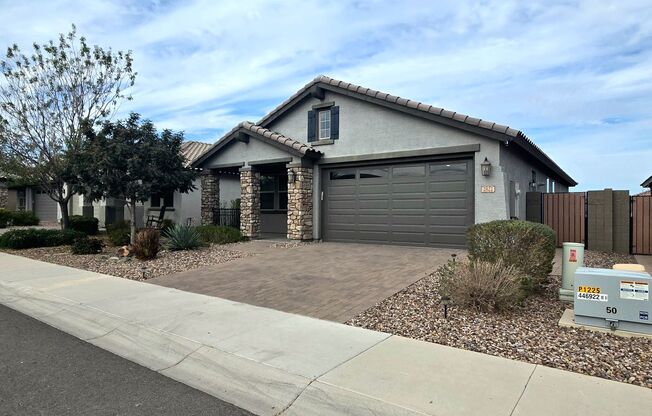 $500 MOVE-IN DISCOUNT - 3-BEDROOM WITH COMMUNITY POOL