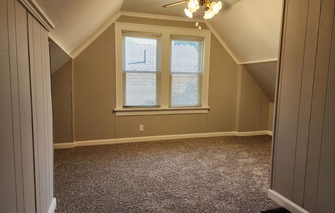 3 beds, 1 bath, $1,400