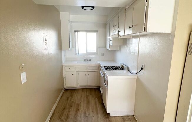 Studio, 1 bath, $1,465