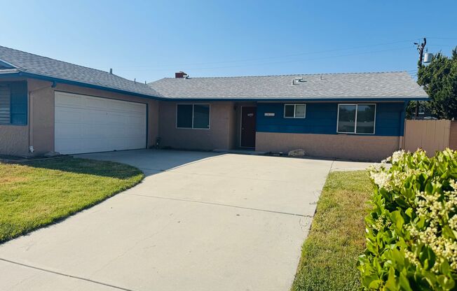 3 bedroom, pet ok, AC!
