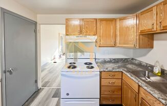 2 beds, 1 bath, $895, Unit 3