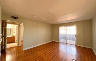 1 bed, 1 bath, $1,100, Unit # 1202