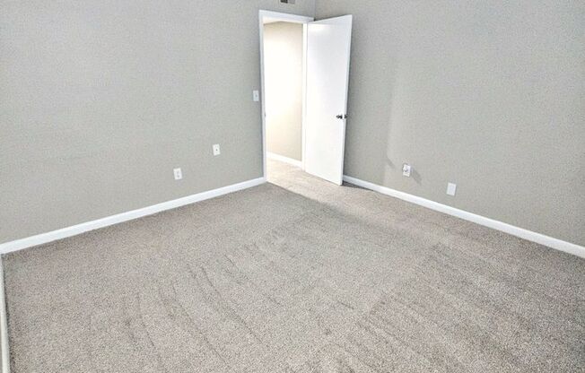 2 beds, 1.5 baths, 1,044 sqft, $900, Unit 9C