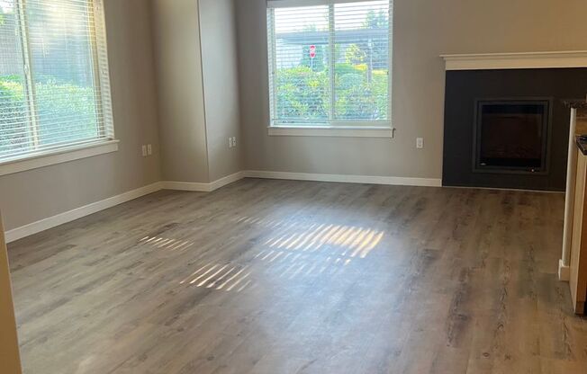 1 bed, 1 bath, 824 sqft, $1,565, Unit A101