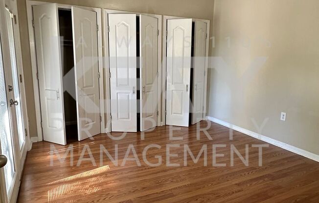 2 beds, 1.5 baths, 1,000 sqft, $850, Unit 2