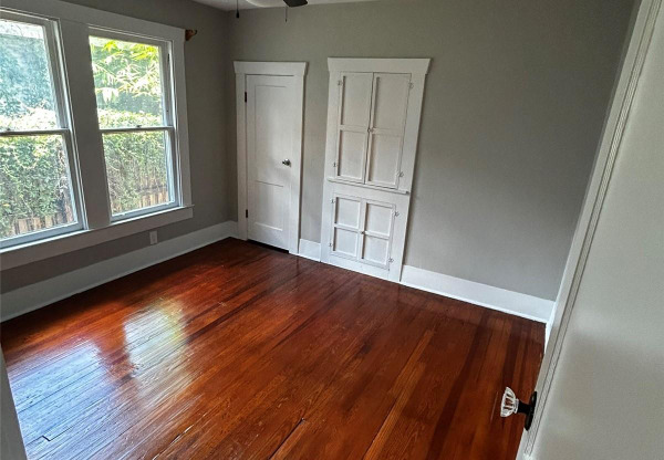 4303 N 10 ST